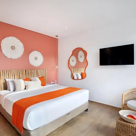 Trendsetting Ultimate 6-Bed Beach Getaway-Staff-Breakfast-Bbq-Billiard Canggu  Exterior photo