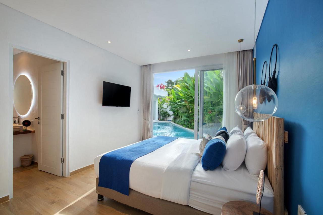 Trendsetting Ultimate 6-bed Getaway-staff-breakfast-bbq-billiard Villa *