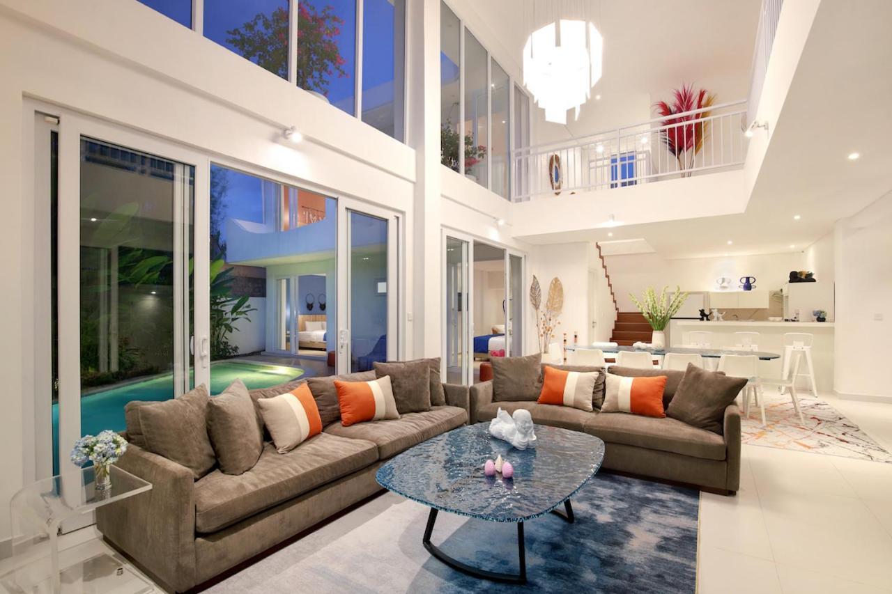 Trendsetting Ultimate 6-bed Getaway-staff-breakfast-bbq-billiard