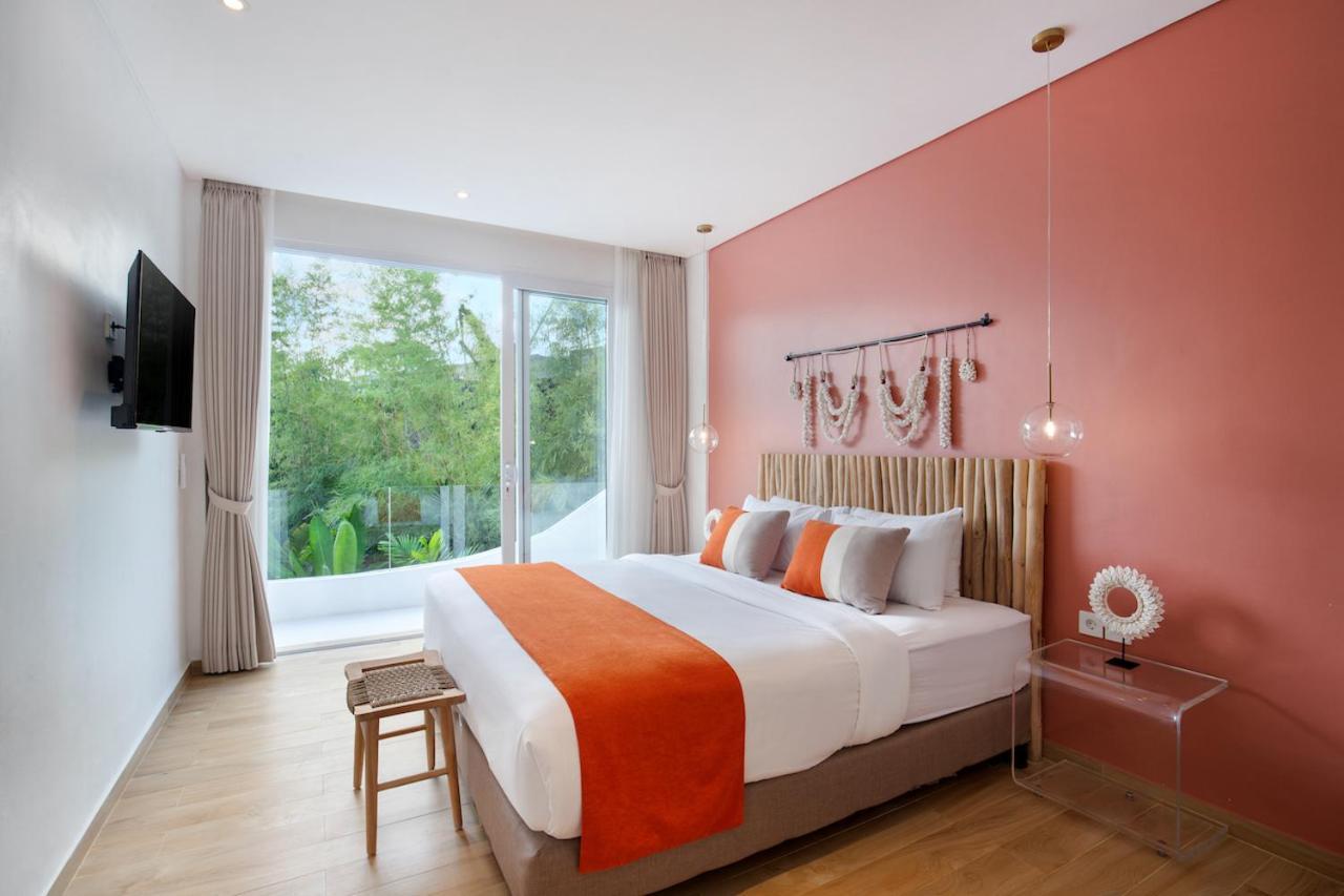 Villa Trendsetting Ultimate 6-bed Getaway-staff-breakfast-bbq-billiard *