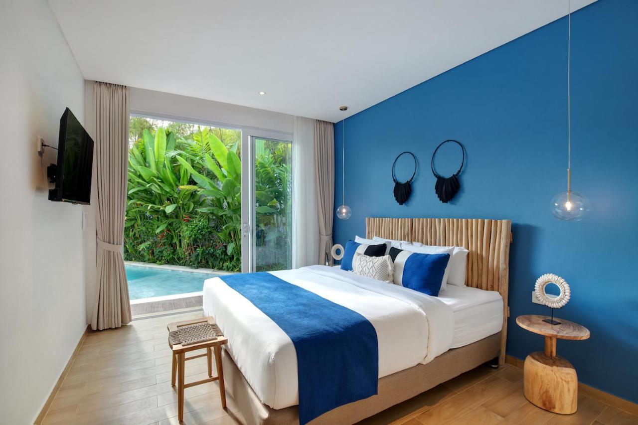 Trendsetting Ultimate 6-bed Getaway-staff-breakfast-bbq-billiard Villa
